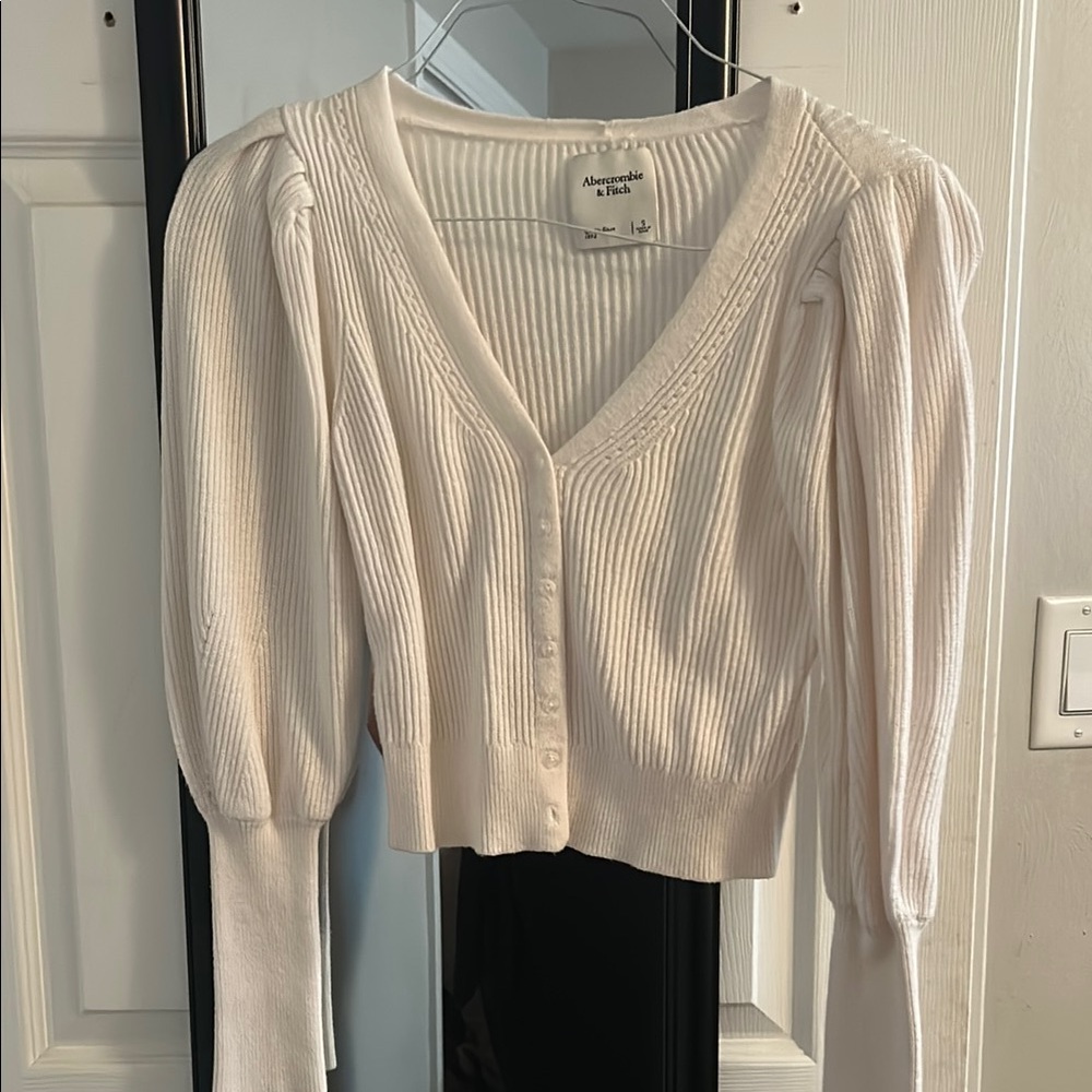 Abercrombie & Fitch Ivory Ribbed Cardigan